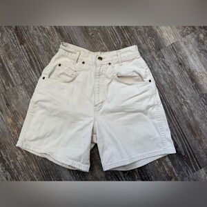 Casual Cream Shorts with Pockets